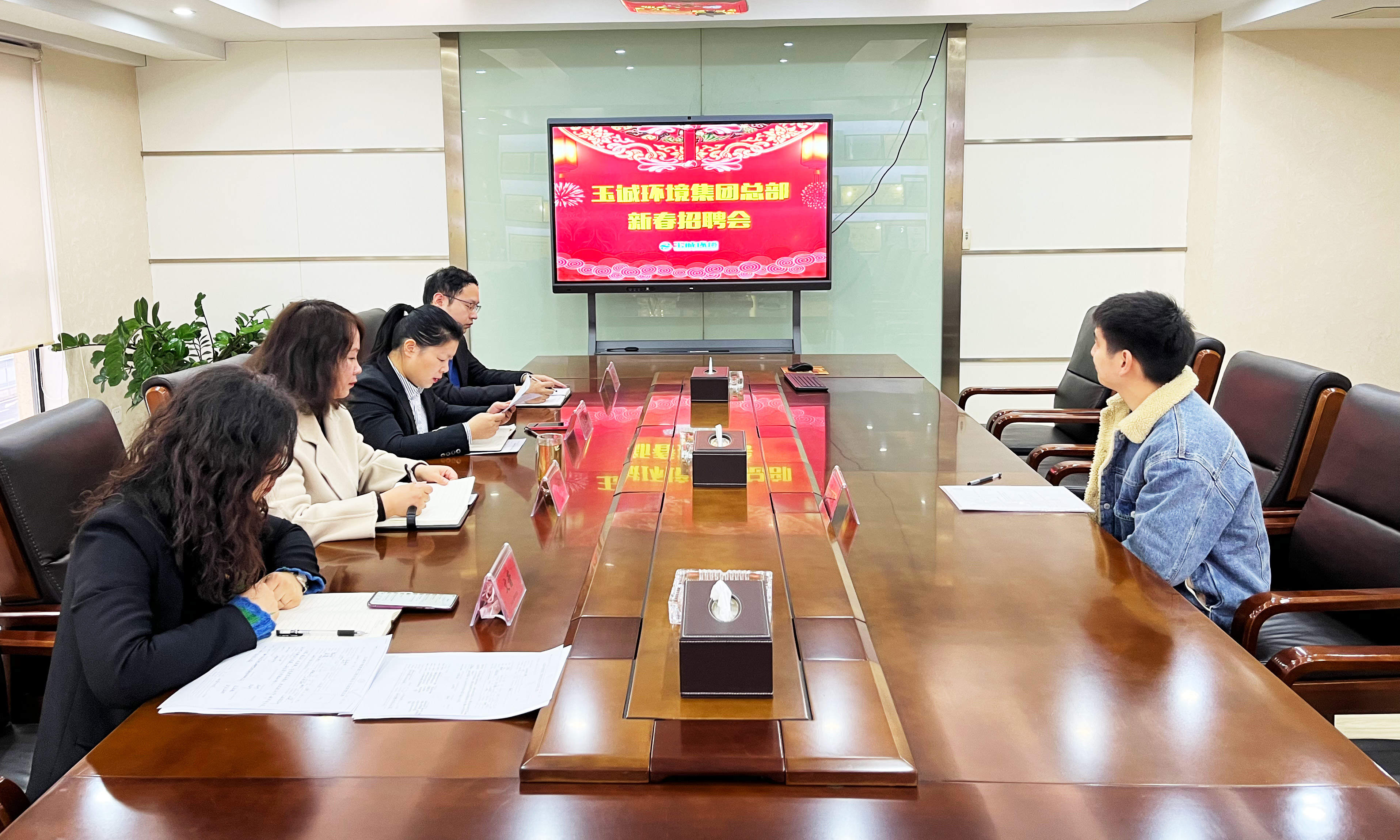 長沙清潔,長沙清潔服務(wù),長沙專業(yè)清潔,長沙清潔公司,湖南專業(yè)清潔,長沙保潔公司,長沙專業(yè)保潔,長沙物業(yè)保潔 長沙清潔,長沙清潔服務(wù),長沙專業(yè)清潔,長沙清潔公司,湖南專業(yè)清潔,長沙保潔公司,長沙專業(yè)保潔,長沙物業(yè)保潔