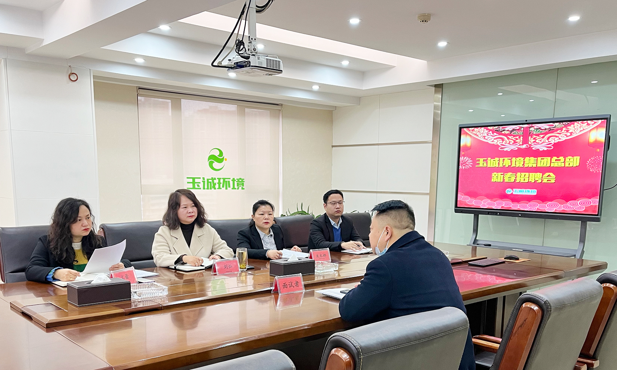 長沙清潔,長沙清潔服務(wù),長沙專業(yè)清潔,長沙清潔公司,湖南專業(yè)清潔,長沙保潔公司,長沙專業(yè)保潔,長沙物業(yè)保潔 長沙清潔,長沙清潔服務(wù),長沙專業(yè)清潔,長沙清潔公司,湖南專業(yè)清潔,長沙保潔公司,長沙專業(yè)保潔,長沙物業(yè)保潔